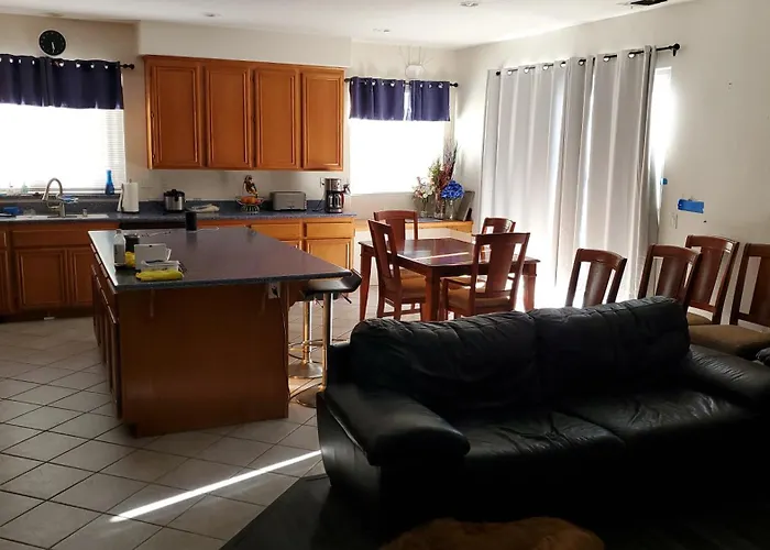 Luxury 1 Bed 1 Bath Fully Private